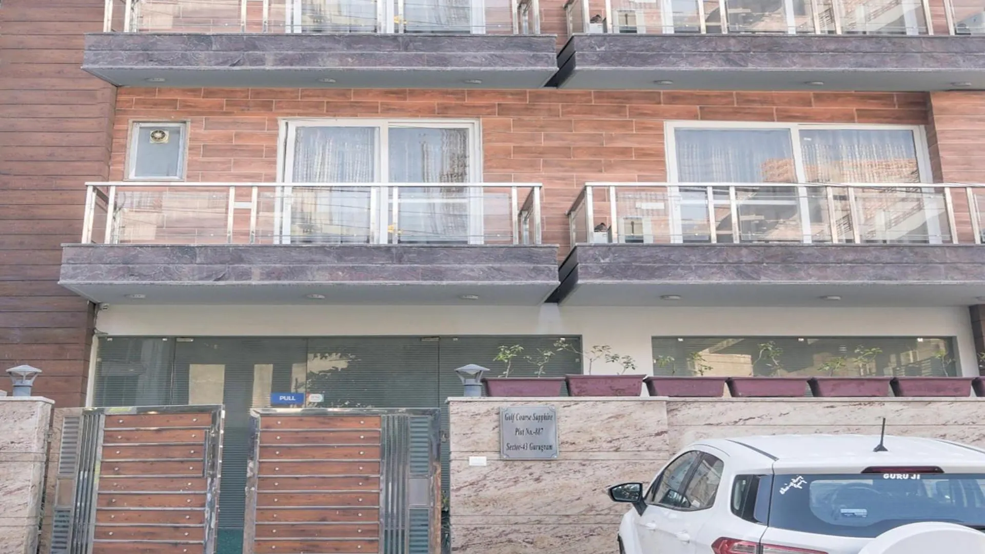Collection O Sappire Inn Near Appu Ghar Gurgaon
