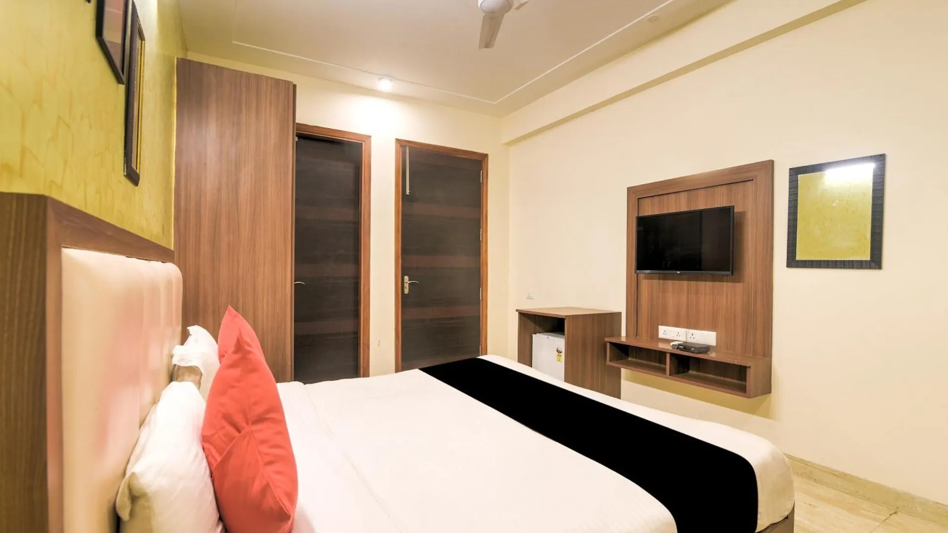 Hotel O Golfcourse Sapphire غورغاون