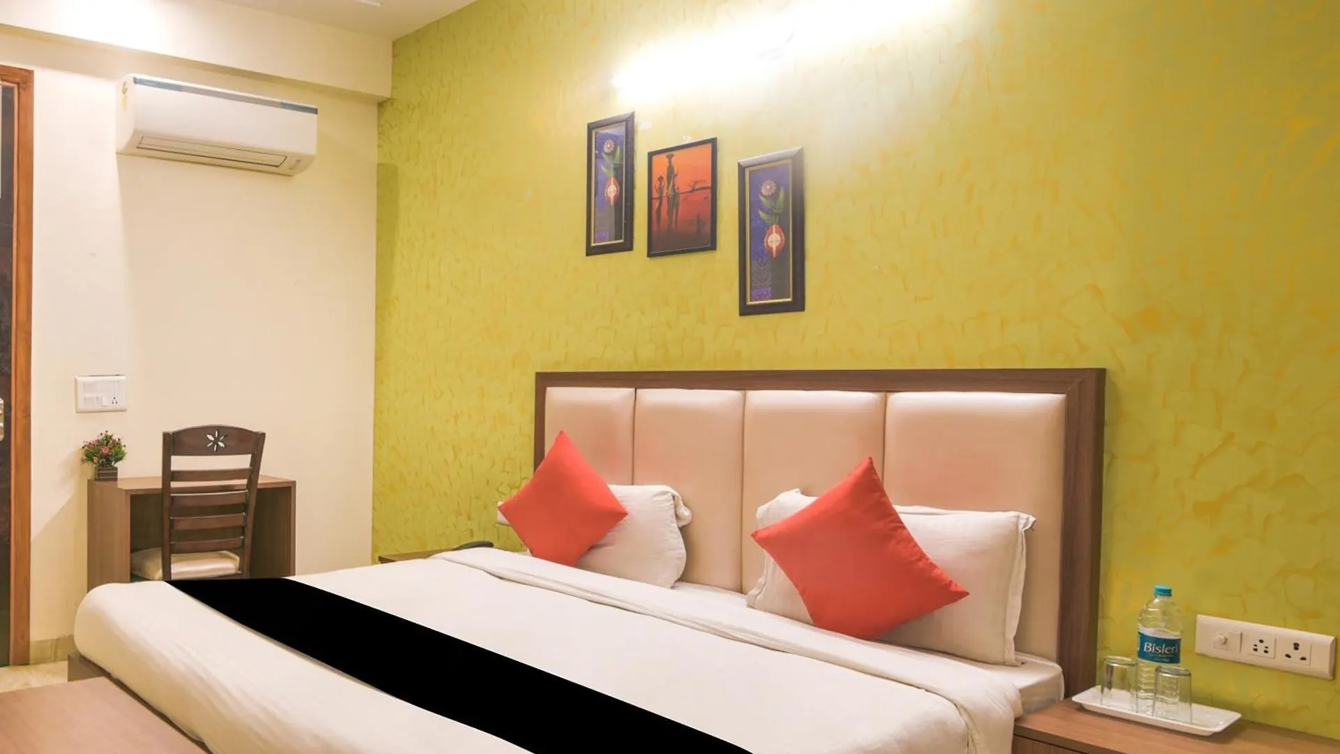Collection O Sappire Inn Near Appu Ghar Gurgaon India